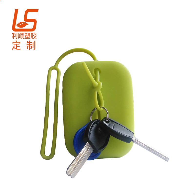 硅胶礼品卡通钥匙扣定制注意哪些事项？